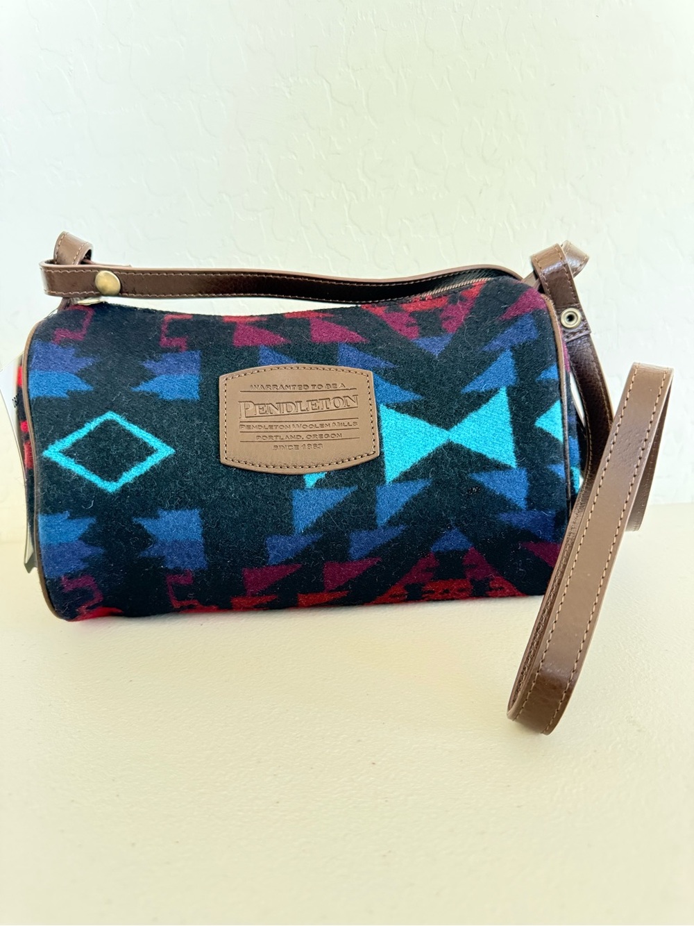 NEW PENDLETON AZTEC SOUTHWESTERN PRINTED WOOL BLEND MINI BARREL SHOULDER BAG